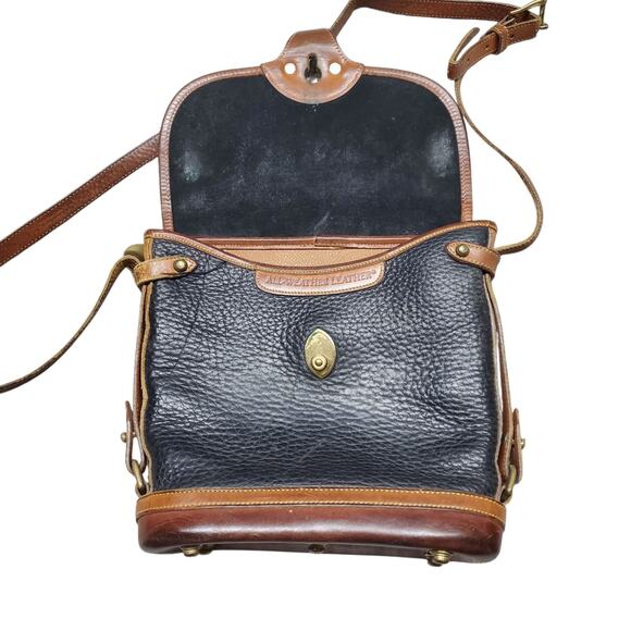 Vintage Dooney & Bourke Cavalry Spectator Bag Black Pebbled Leather - Picture 5 of 15